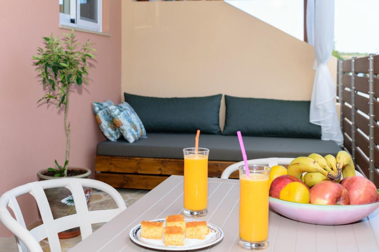 Iliana Apartments Фаласарна Экстерьер фото