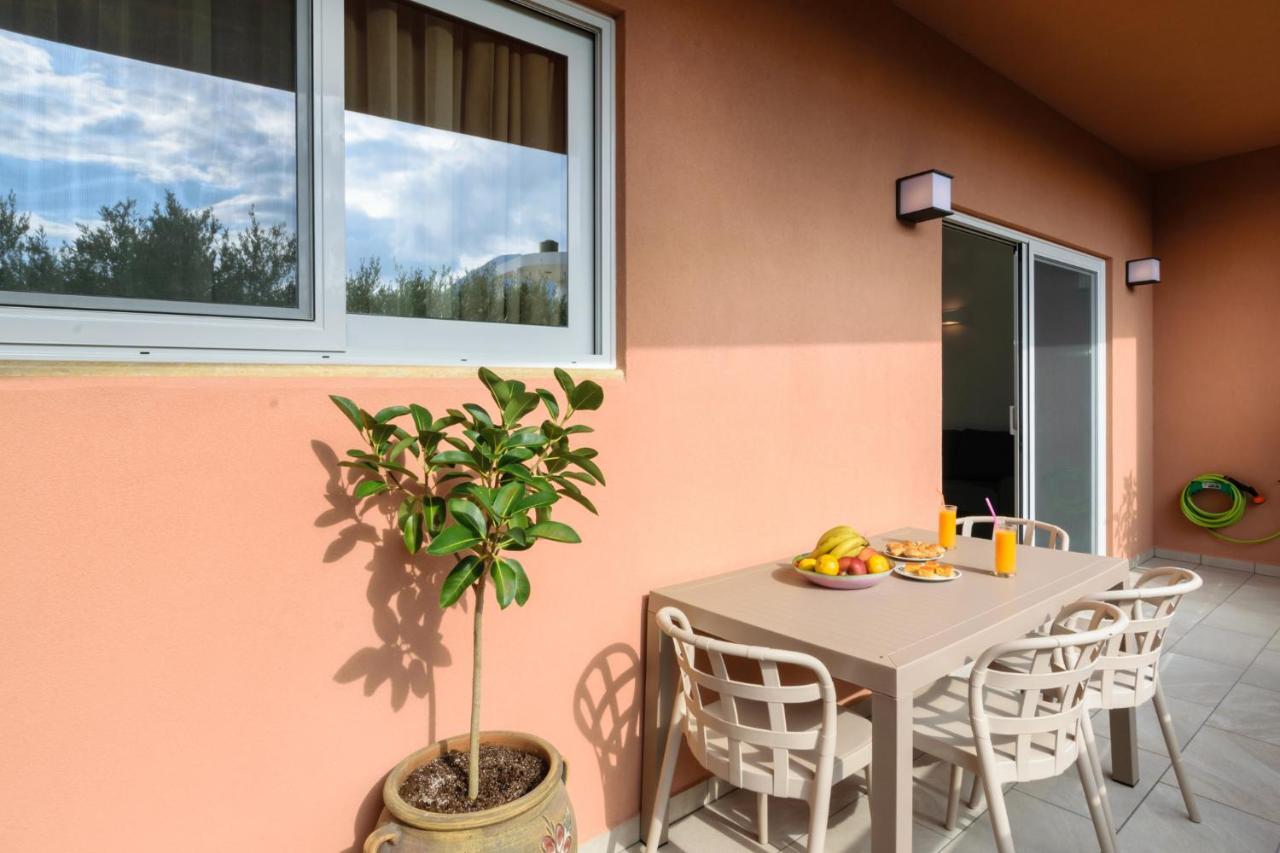 Iliana Apartments Фаласарна Экстерьер фото